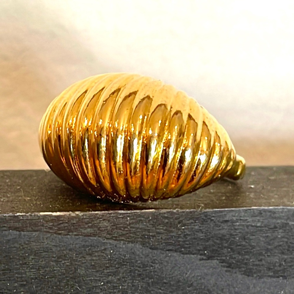 Vintage Vemdome Ring